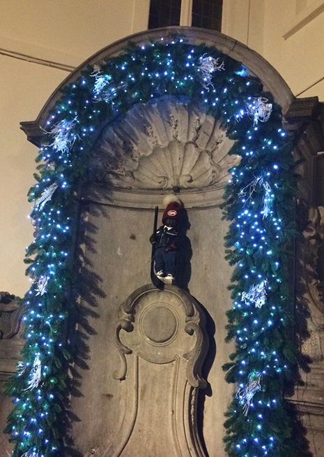 Mannekin Pis dressed in costume made by LaSalle College Student